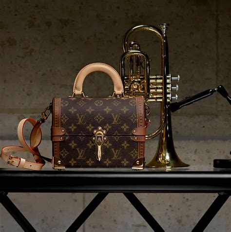 louis vuitton runway bags